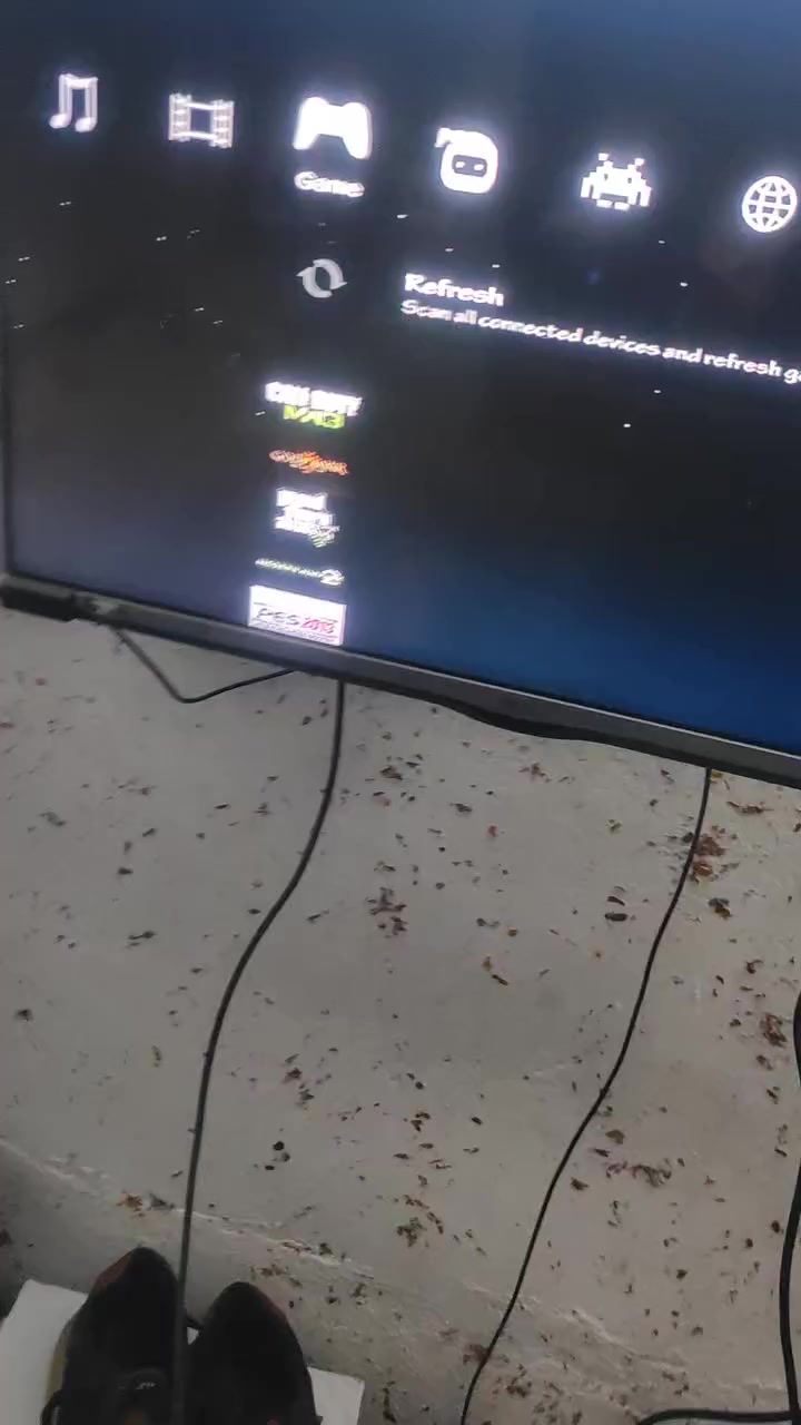 السلام و عليكم
كامل مكمل بيع  PS3 مع هارد داخلي 500G مابي هارد خارجي اكو توصيل 
السعر 125 ألف


**إذا كنت صاحب هذا الإعلان وتريد حذفه لأي سبب، رجاءا أرسل رسالة إلى الدعم الفني**