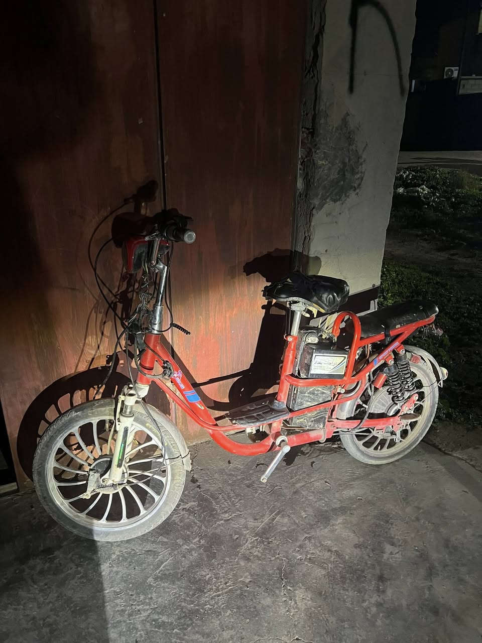 لبيع باسكل شحن شغال بس نقصه بطاريات تاخذ عل فحص سعر ٧٠بي مجال مكاني شهربان***********
