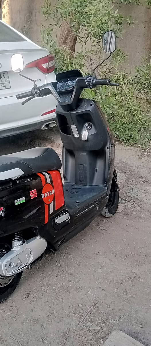 السلام عليكم للبيع دراجه شحن ريان ام عيون موديل 2024 بطاريات تالج حجم وسط 6 نضيفات دراجه نضيفه استخدام هاي السنه تايرات ابريكات دهن اشاير يمنه يسره لايت زنون عالي ناصي نضام البارك والبك مثبت سرعه وياها بصمتين وسويج وشاحنه دراجه نضيفه مكاني بغداد جديده سعر 650 وبيها مجال ***********

