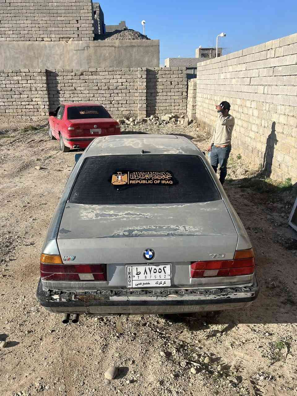 السلام عليكم للبيع بي ام 735موديل 93

ملاحضه السياره مكينه صاطره بيهه صوت قوي 

كير خير من الله صدر زين تايرات نق عمر 

البيع عله وضعهه رقم كركوك سنويه نافذه 

بل24 عضم عاج شرعي موجود يريد تحويل

 السعر 13وبيهه مجال قليل  

مكان السياره بيجي اخوان المو شراي لا يراسل 

رقم ***********
