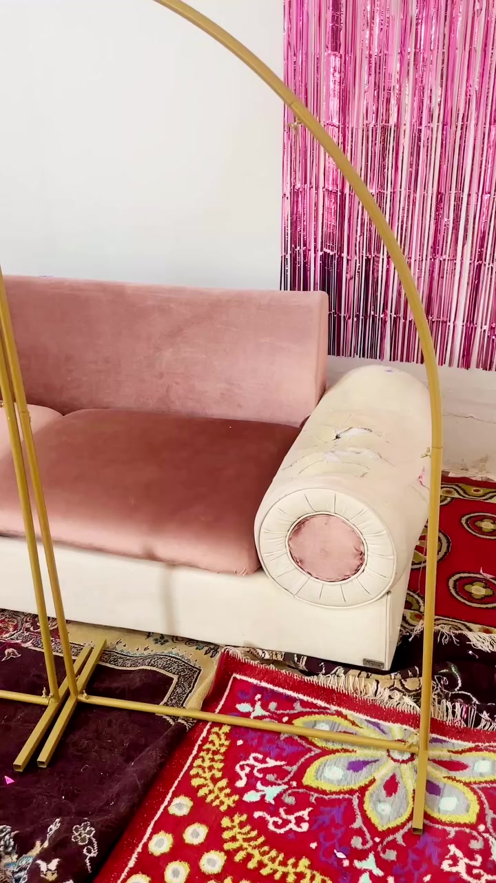 ثلاث أقواس مناسبات أعياد / زواج  /
مناسبات الأفراح يمكن استخدامه اكثر من شغله 
السعر ٤٠ الف


**إذا كنت صاحب هذا الإعلان وتريد حذفه لأي سبب، رجاءا أرسل رسالة إلى الدعم الفني**