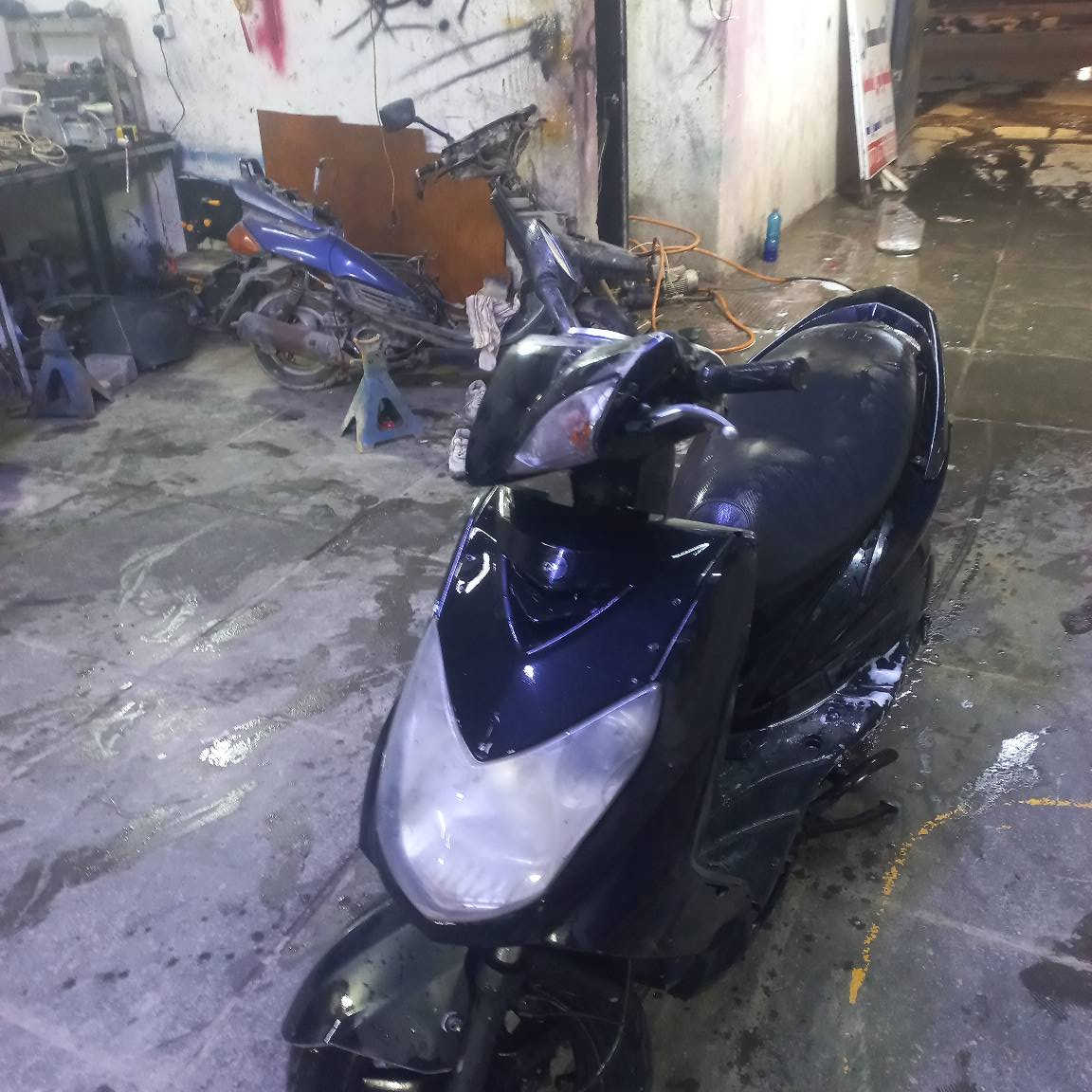 سكنس فحل مكينة بجيس ناعمة تخبل ما بيهة اي نقص كهربايات كلهة شغالة مكينة ناعمة خرسة سعرهة ٤٥٠ مكاني مدينة الصدر *********** بغداد, العراق
