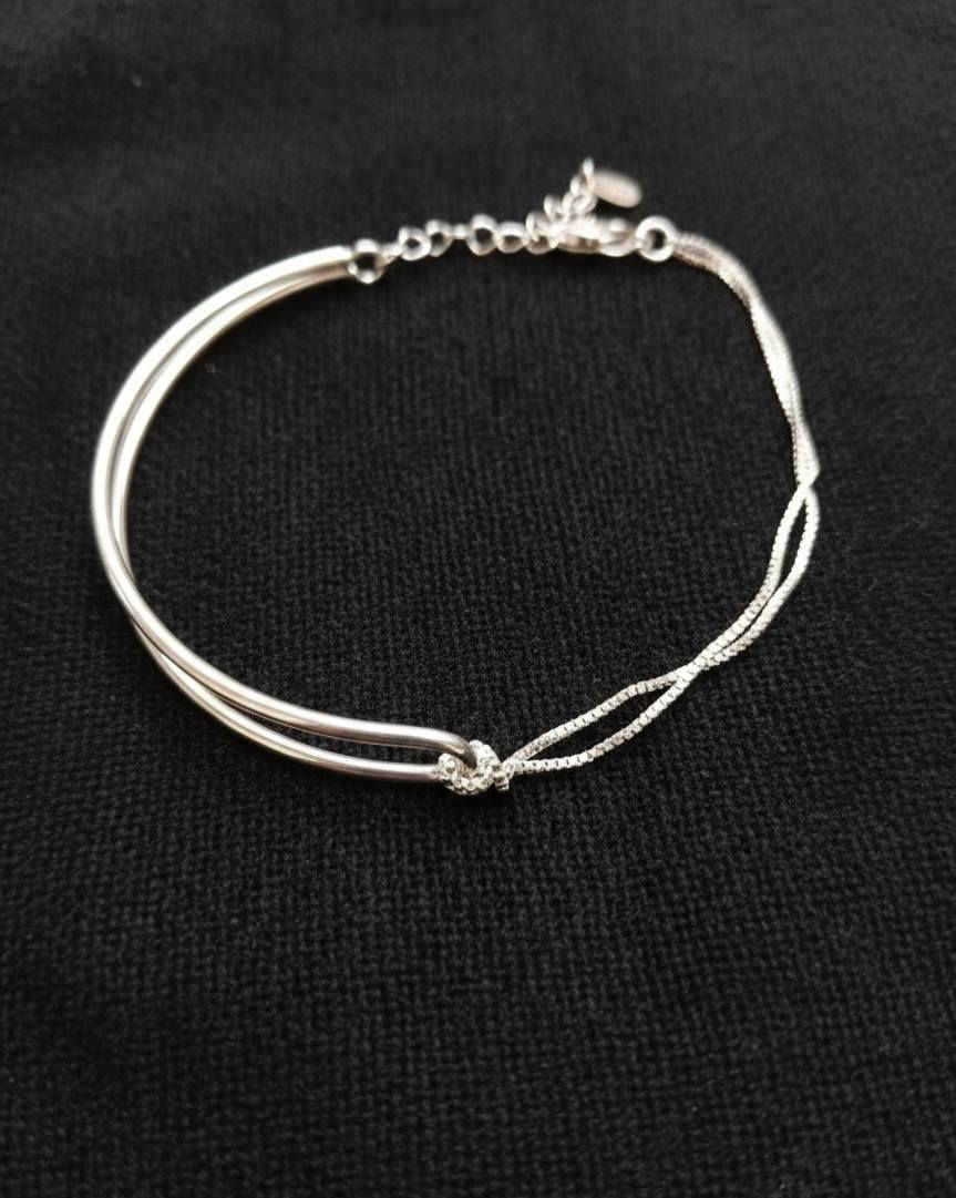 سوارات فضه للبيع عيار 925 توجد خدمه توصيل


**إذا كنت صاحب هذا الإعلان وتريد حذفه لأي سبب، رجاءا أرسل رسالة إلى الدعم الفني**