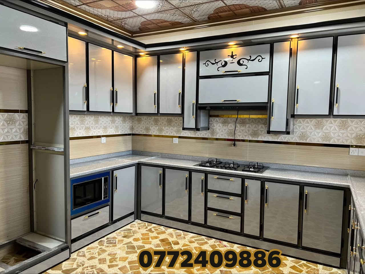 🍴✨ مطبخ ألمنيوم من أعمالنا ✨🍴
إن شاء الله ينال إعجابكم 🤍

🔹 مواصفات:
🇹🇷 خامات تركية عالية الجودة
🪵 محشّى بالخشب لثبات ومتانة أكثر
💧 دواخل فوم ضد الماء
🎯 التصميم والتنفيذ حسب طلب الزبون
سعر المتر الارضي 160
سعر المتر معلق 160
سعر المتر المرمر ٩٠ الف
سعر المتر الكوارتز150الف 
📞 للاستفسار والتواصل:
عبر الصفحة 📩 أو الاتصال على الرقم:
*********** 📱العنوان كوت دور العمال #متابعين
#مطابخ
#الجميع
