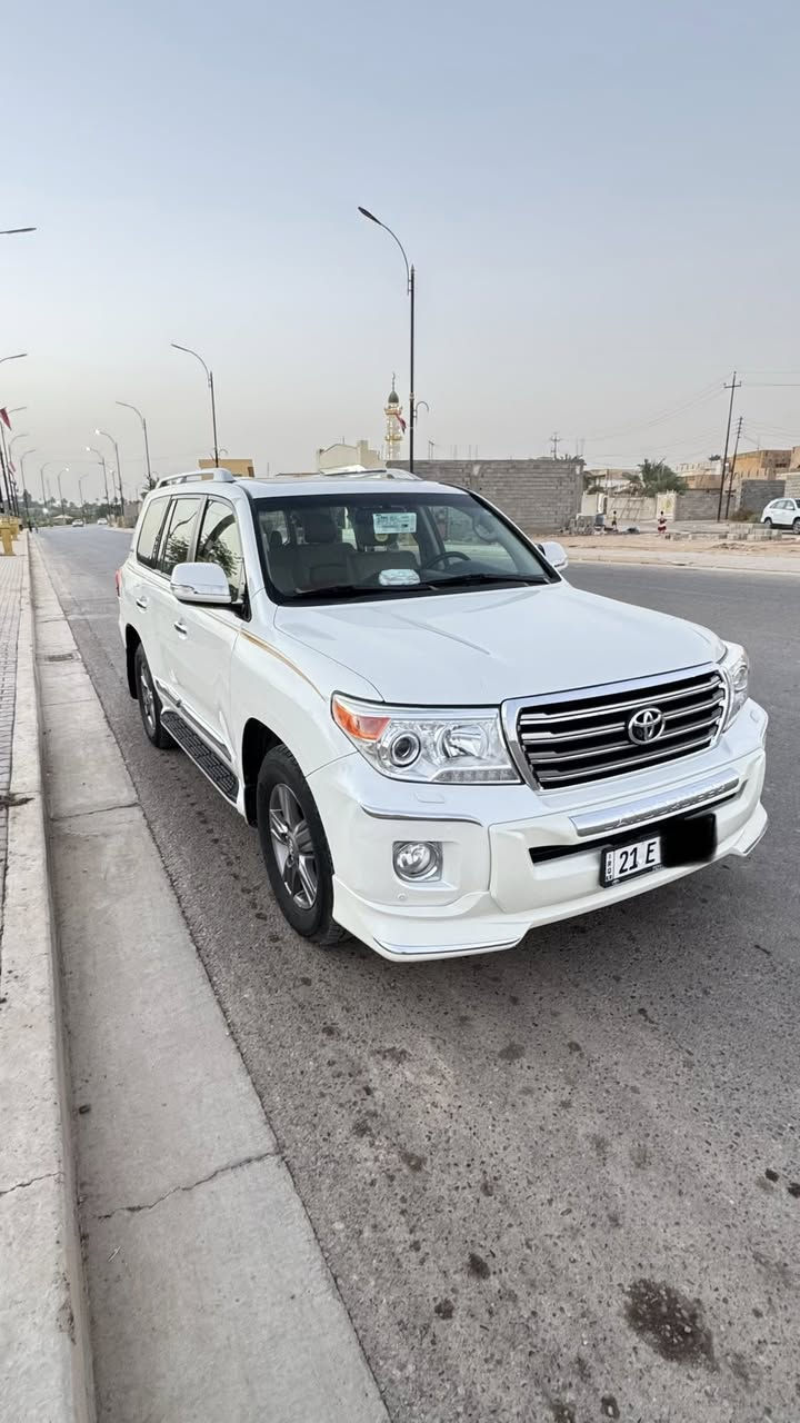 تويوتا ••• لاندكروز 

موديل •••   2015   

رقم السليمانية 

السياره مكفولة 

_فتحه

_كراسي جلد

_كراسي كهرباء 

_شاشات خلفيه بلاديه

_تشغيل عن بعد 

_تبريد كشنات

_كشن ذاكره

_كامرات خلفيه واماميه 

_مرايات شفط 

_حساس خلفي وامامي 

_بصمات أبواب 

مكفوله من الصبغ والضرر

للاستفسار اكثر 

‭0782 328 5966‬

***********
