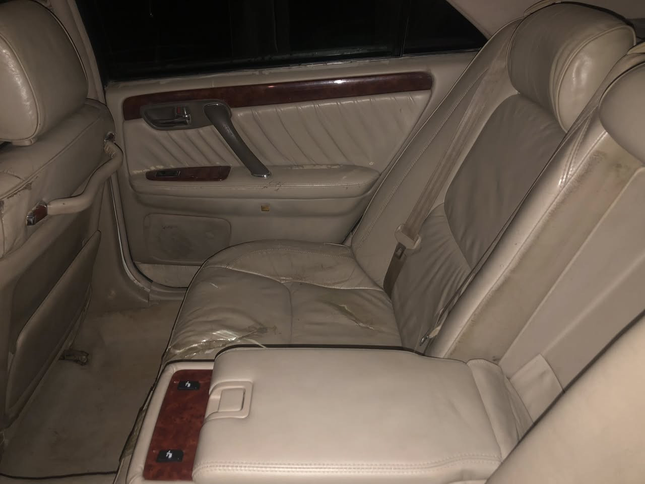 ملكة 2003 D4چبير
مكينة كير صدر تخم تاير تبريد
متومة سليمانية مكان السيارة بغداد
كصة جنطة السعر ٣٨
***********
