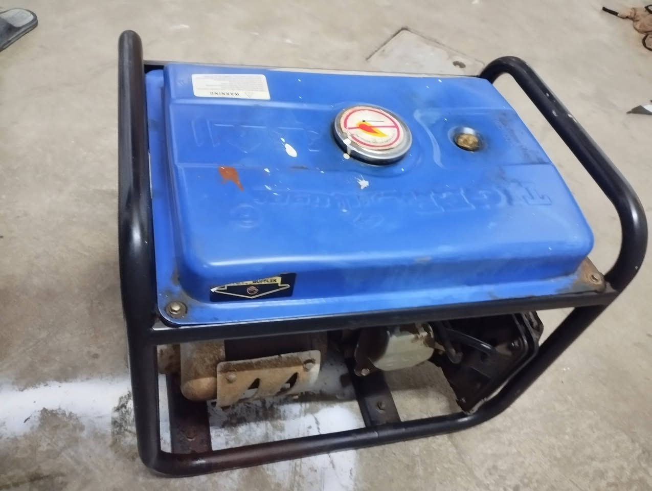 مولد تايكر نضيف اي عيب مابيه السعر 100 وبيه مجال الشراي يخابر ***********
