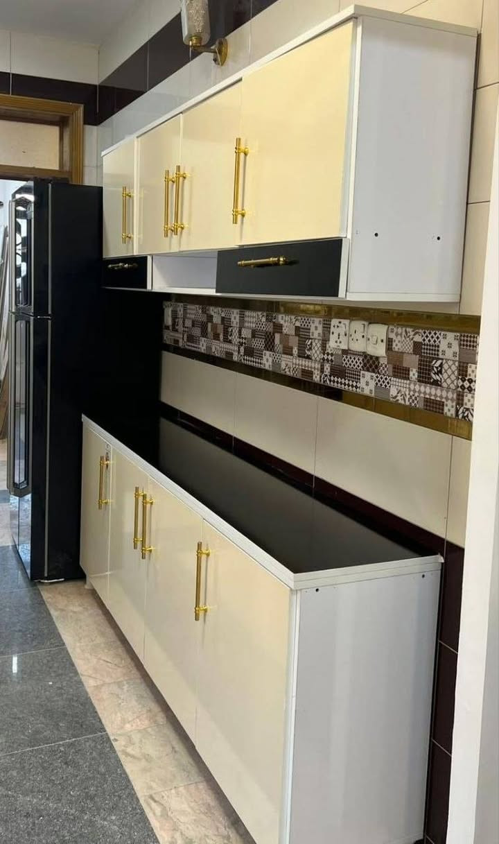 مترين ارضي وملحق مع سنك متر و20 مرمر
السعر 320 الف


**إذا كنت صاحب هذا الإعلان وتريد حذفه لأي سبب، رجاءا أرسل رسالة إلى الدعم الفني**