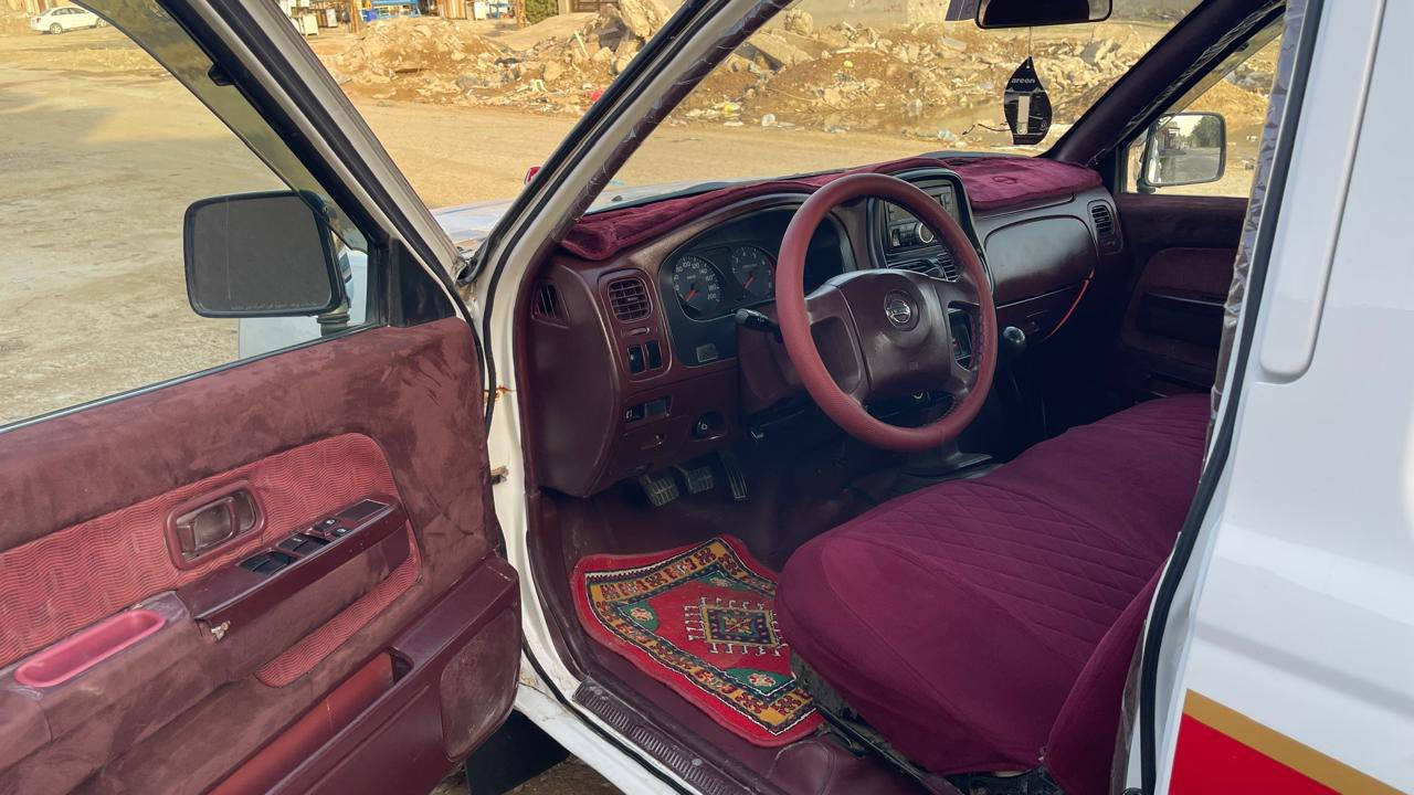 نيسان موديل 12 سياره جاهزه من كلشي كير مكينه طك كارتون بيها 4 قطع ابيع حزام اتصال فقط مكلف بلنشر 
*********** 

***********
