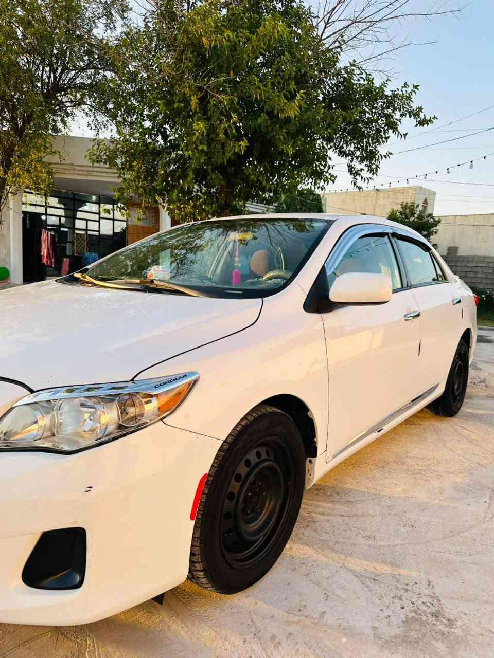 سلام ع كورلا موديل 2012كندي لبيع كير محرك بل شرط 

السياره بدون ضرر يعني كلين  بيها مكانين بارد تبريد ❄️

مابيها اي نقص لستفسار ***********
