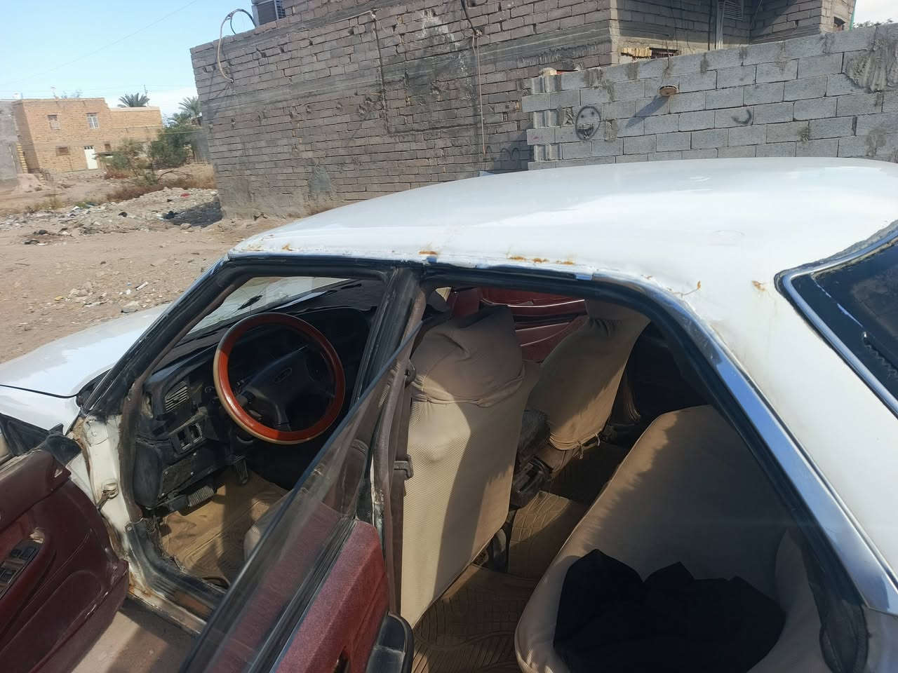 سلام عليكم 
مارك كصيف بيها مكينه ونجي حلوه وكامله كيرها تعبان
بيها كصه قماره اصوليات كامله تحويل باليعجبك سعر 32 وبيها مجال رقم ***********
