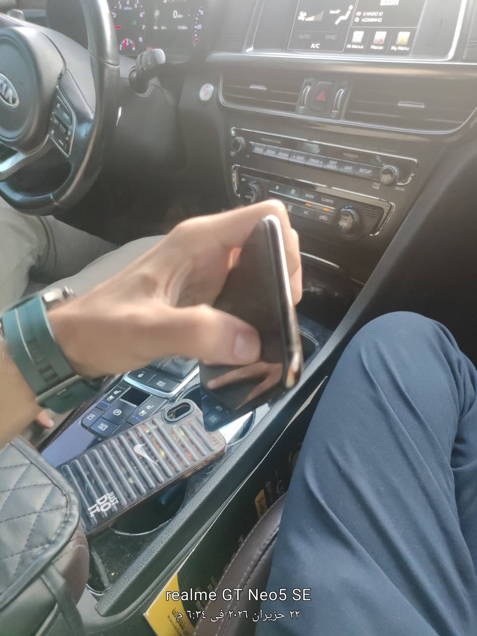 ايفون xs max 256 جهاز نظيف كلش مبدل شاشه 
١٥٠ قفل
بغداد اليرموك 
***********
