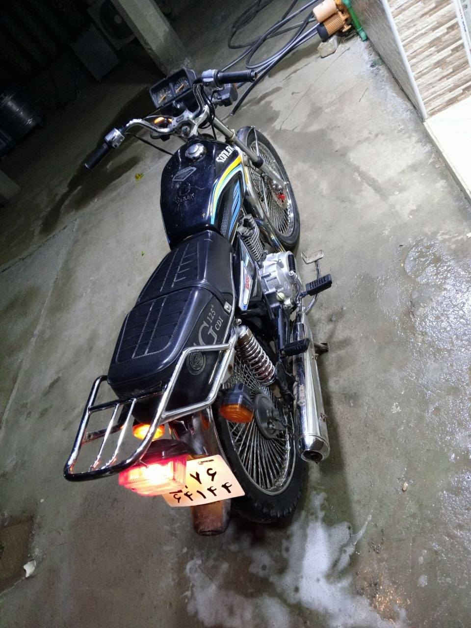 السلام عليكم دراجه للبيع 24اوراق سكنر كفاله عامه نقص بس بريك امامي السعر خاص ***********
