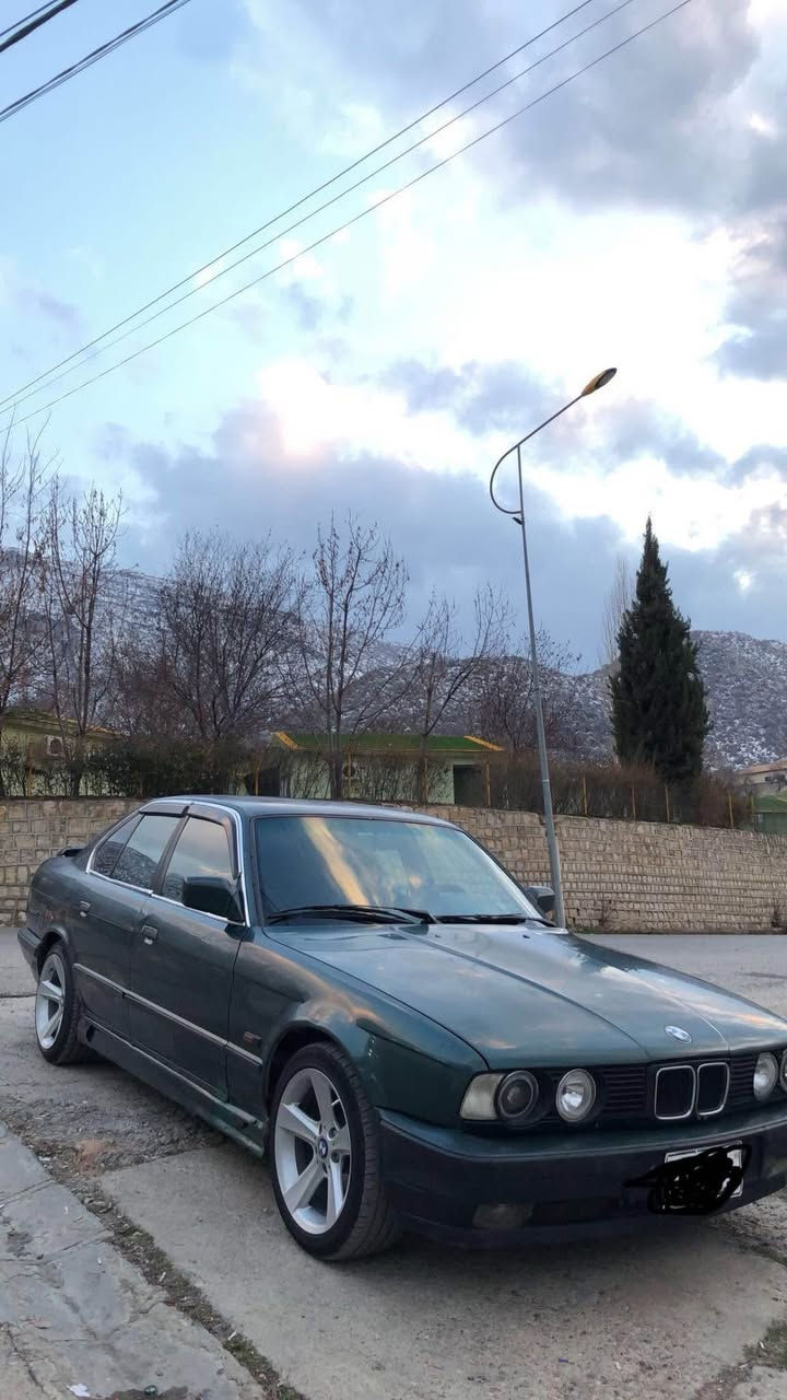 Bmw 1992 525 اوتماتيك فول فولة 
سعر ٥٥ 
*********** دهوك, العراق
