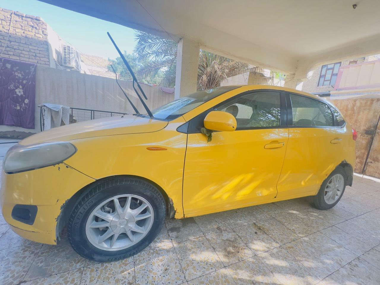 سلام عليكم شيري فلاوين مديل 2013 سياره مكينه وكير كفاله سياره غرفته جديده حداديه نص عمر زوج تايريت جدد رقم ذي قار سنويه ساقطه صارله من 2018سنوات   سياره تعهد بس مداور معليه بكلشي سعر 20وبيه مجال شراي ***********
