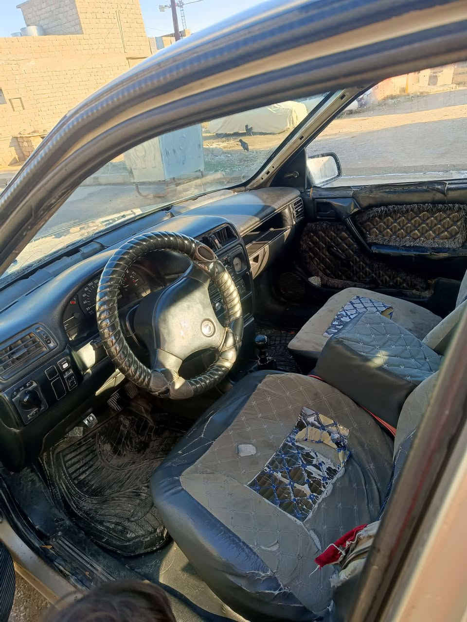 اقره التفاصيل زين وخابر 
اوبل فكتره حجم 18
موديل 91
رقم دولي كابون موجود اني الشرعي 
السياره بلاديه بدون ضرر بدون قطره صبغ لا داير ولا دوسه مامصلح بيها 
التصليحات الي بل داير مبينه 
السياره بيها اساس وضع شركه بدون خياس نهائي 
طخم تواير جدد 
طخم صدرامامي خلفي نص عمر 
كير شرط محرك صرف 
سعرها 42وبيها مجال 
‏‪***********‬‏
***********
عنوانها قضاء تلكيف 
الموصل اليسر
