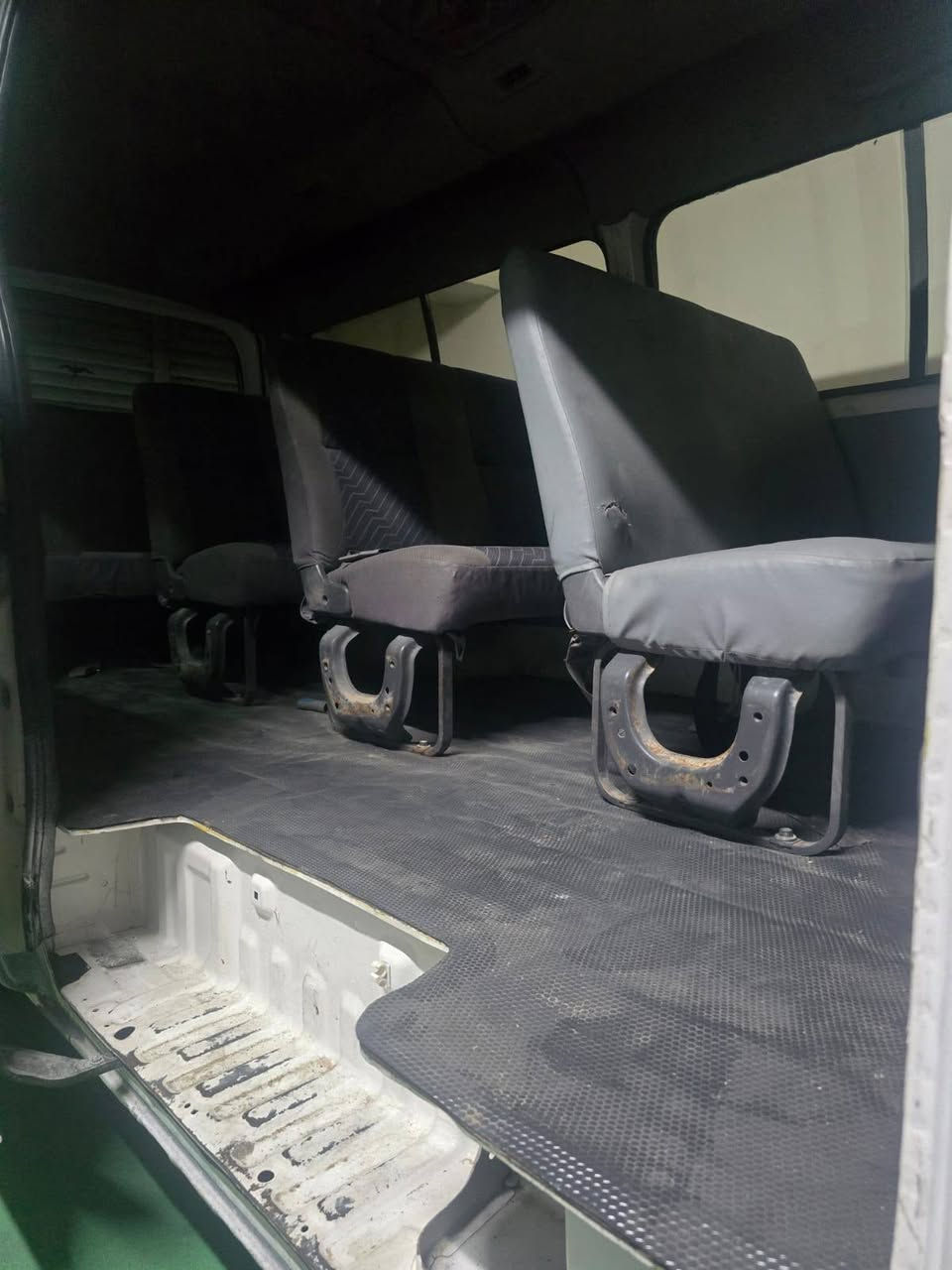 نيسان اورفان 2006
خليجي 
ممشى فوق ل 200 الف 
بدون حوادث 
12 راكب
مكيف شغال 
لا يحتاج صيانة 
ضمان.... عجمان, الإمارات العربية المتحدة


**إذا كنت صاحب هذا الإعلان وتريد حذفه لأي سبب، رجاءا أرسل رسالة إلى الدعم الفني**