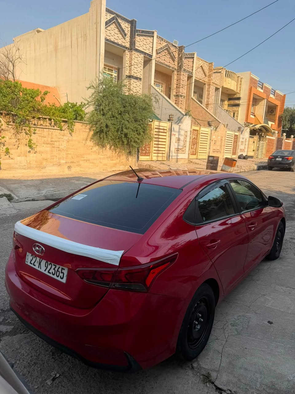 السلام عليكم. Hyundai Accent 2022
سيارة بيها قطعة وحدة 
 بس بوند صبغ بدون دواخل بدون ايرباك 
ماناقصها شي السيارة جاهزة من كلشي ماتصرف عليها ربع 
سعرها مناسب 117$ وبيها مجال جداً بسيط 
التواصل عالرقم (***********). 
مكان السيارة موصل
