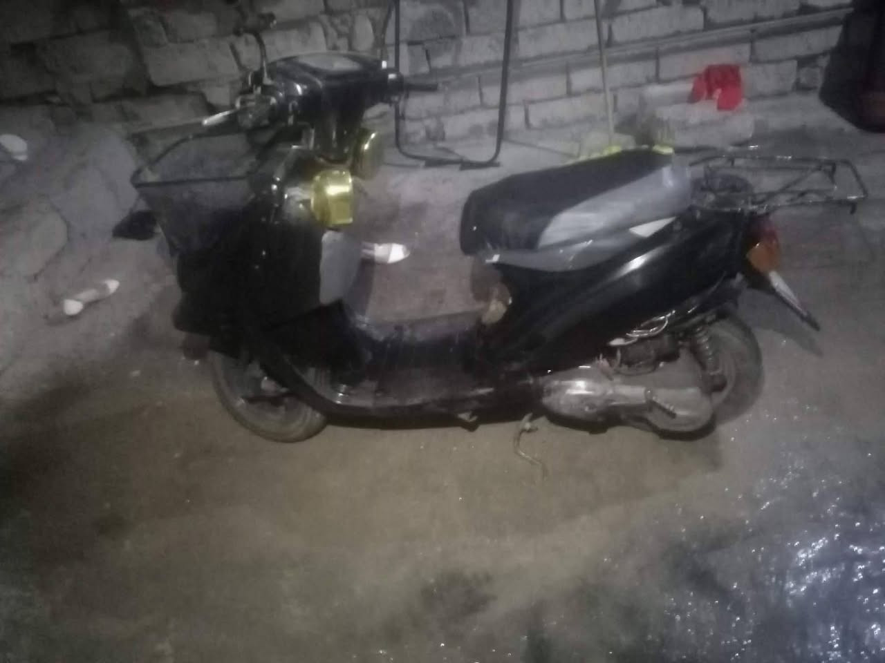 بزون البيع تحريكه نار  معدل خير من الله مايعوزو اي شي كهربايت كله شغاله +بي مطريه بس ما شاده 🏖️☔توير جداد  السعر 160وبي مجال الطيبين ***********موصل ايسر
