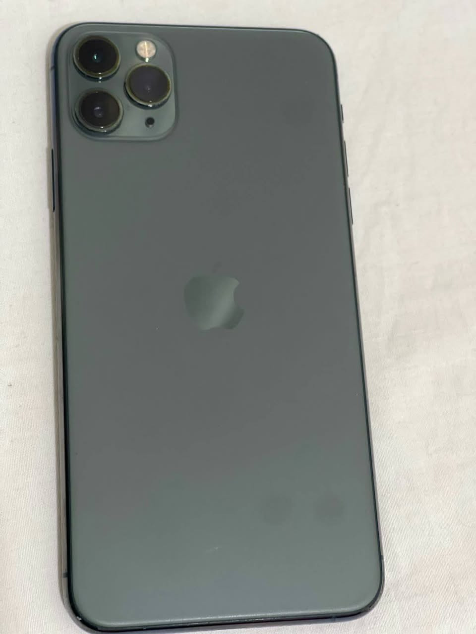 السلام عليكم ايفون 11بروماكس ذاكرته 256 نموذجM بطاريه 79 الجهاز مكفول كفاله عامه للاخير وافحص وين مايعجبك وجهاز جديد معنى كلمه والسعر 375وبي مجال واي استفسار رقم الهاتف ***********
