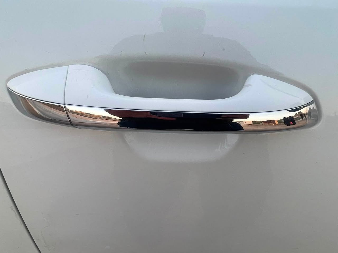 السلام عليكم

🚗 للبيع كيا أوبتما 2018    

رقم: بغداد  (إنكليزي)

الحادث: الهلال الجاملغ الامامي بأمريكا فقط 

 (بدون أي ضرر داخلي) والسونار موجود

الفحص: هزة وسنوية جديدة لغاية نهاية 2029

السيارة: جاهزة مال جناي (تريد تحويل ثاني  يوم)

🔧 الحالة الفنية:

شرط: لا تنقيص – لا تبخير 

 (بدون محسن)

تبريد ثلج 

(محرك 2400)
تحكم جهتين
إشارة بالمرايات

شاشة بلاد + بلوتوث + أوكس
كاميرا دوّارة

حساس خلفي

3 أنظمة قيادة

مانع انزلاق

وباقي المواصفات المعروفة
        
المكان  الديوانيه

للاستفسار الاتصال على الرقم  ***********

