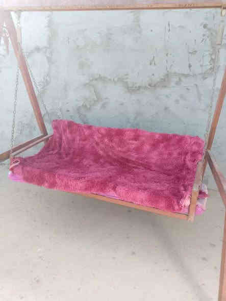 سلام عليكم اخوان مرجوحه للبيع ويرهم مراوس بمرجوحه ازغر منها  السعر 200 وبي مجال بصيط العنوان كركوك قرب بانزخانه الشمس  للاستفسار الاتصال على الرقم التالي*********** كركوك
