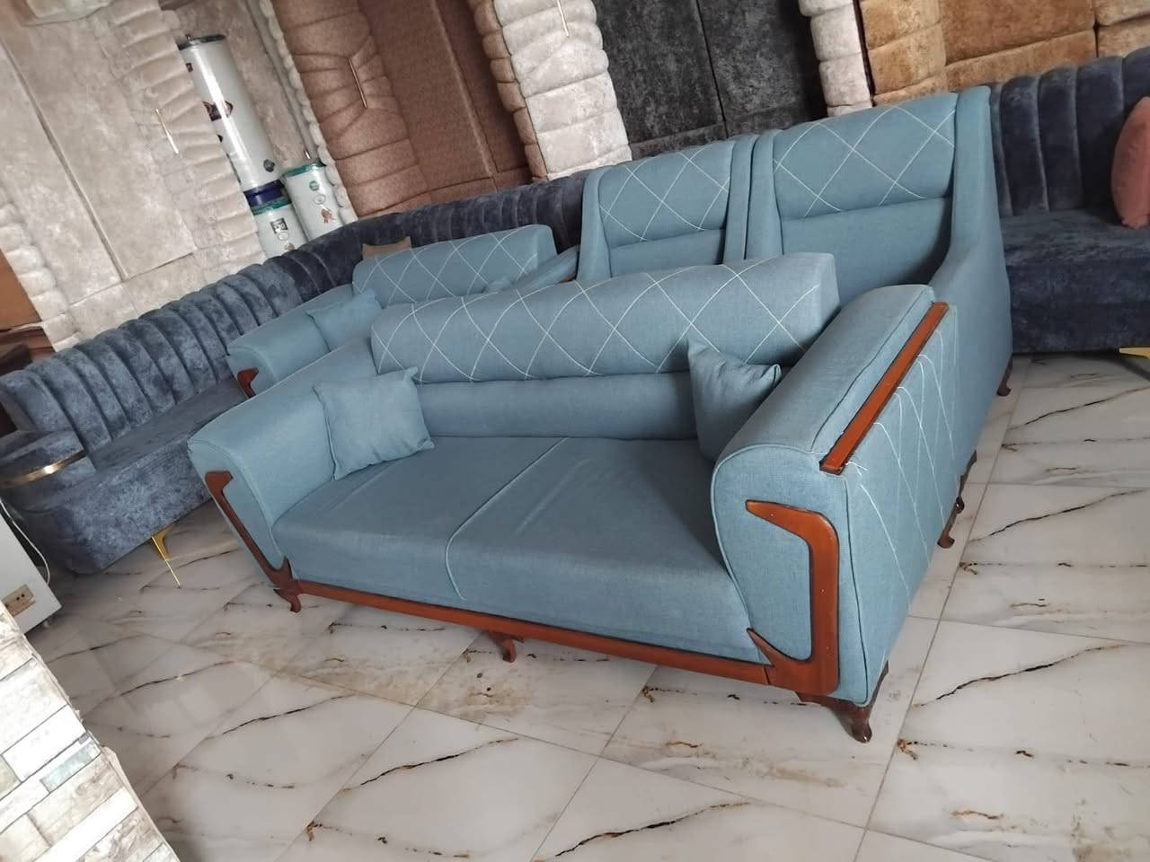 السلام عليكم 
تخم ١٠ مقاعد مودرن نظيف مابي اي ضرر ستخدم سبوع سعر ٣٢٥ مكان بعقوبه شارع تحرير بهرز مجاور قاعات بيانو مقابيل مستشفى الحياه استفسار ***********
