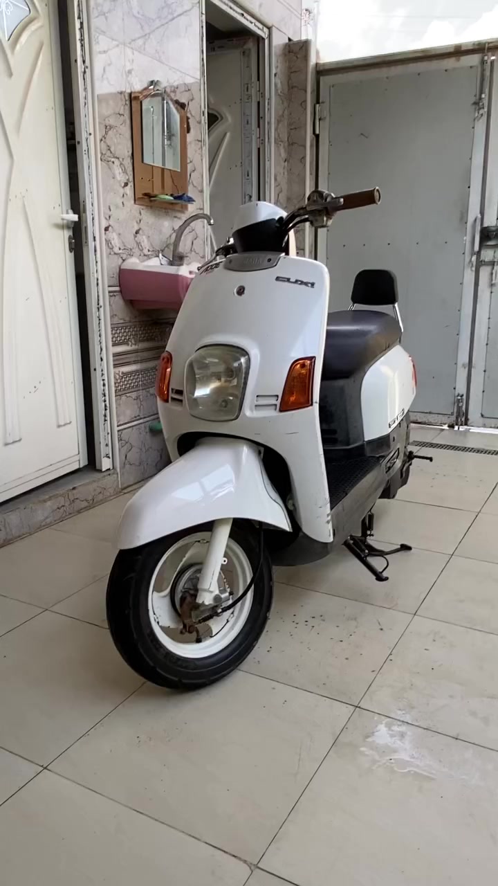 دراجه اللبيع مكان ناصريه السعر خاص ***********
