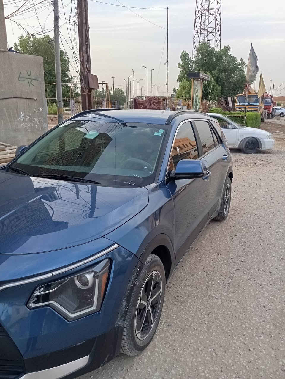 سلام عليكم
كيا نيرو هايبرد 2024 

حادثه كما موضح 
جاملغ امامي مصبوغ وشويه من الباب ملاون 

مكان السياره بابل 

165 $ 

***********
