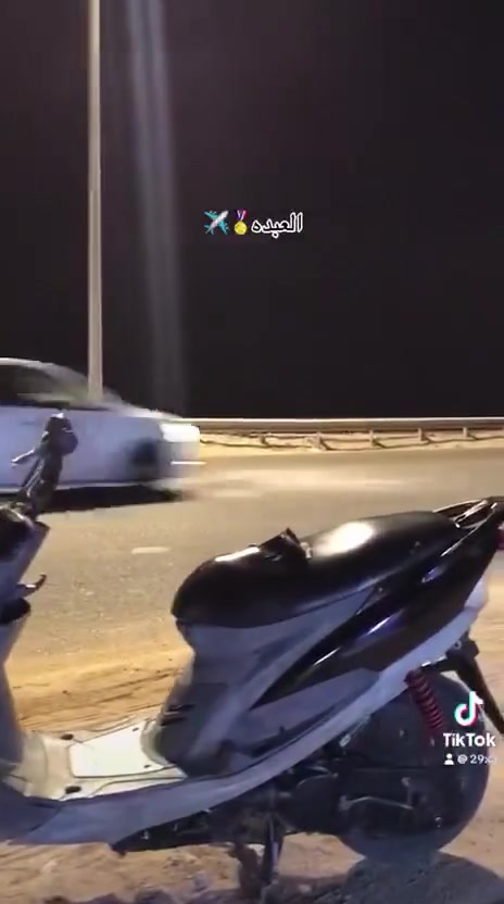 سلام عليكم ماكس قجمه كامله كفراتها محرك ناعم مفتوح ولف واحد كهربائيات كلهة شغاله سلف هندر دراجه ماناقصه كفرات ختم واحد السعر ٤٠٠ بيها مجال المكان البصره ابي الخصيب الرقم بس واتساب ***********
