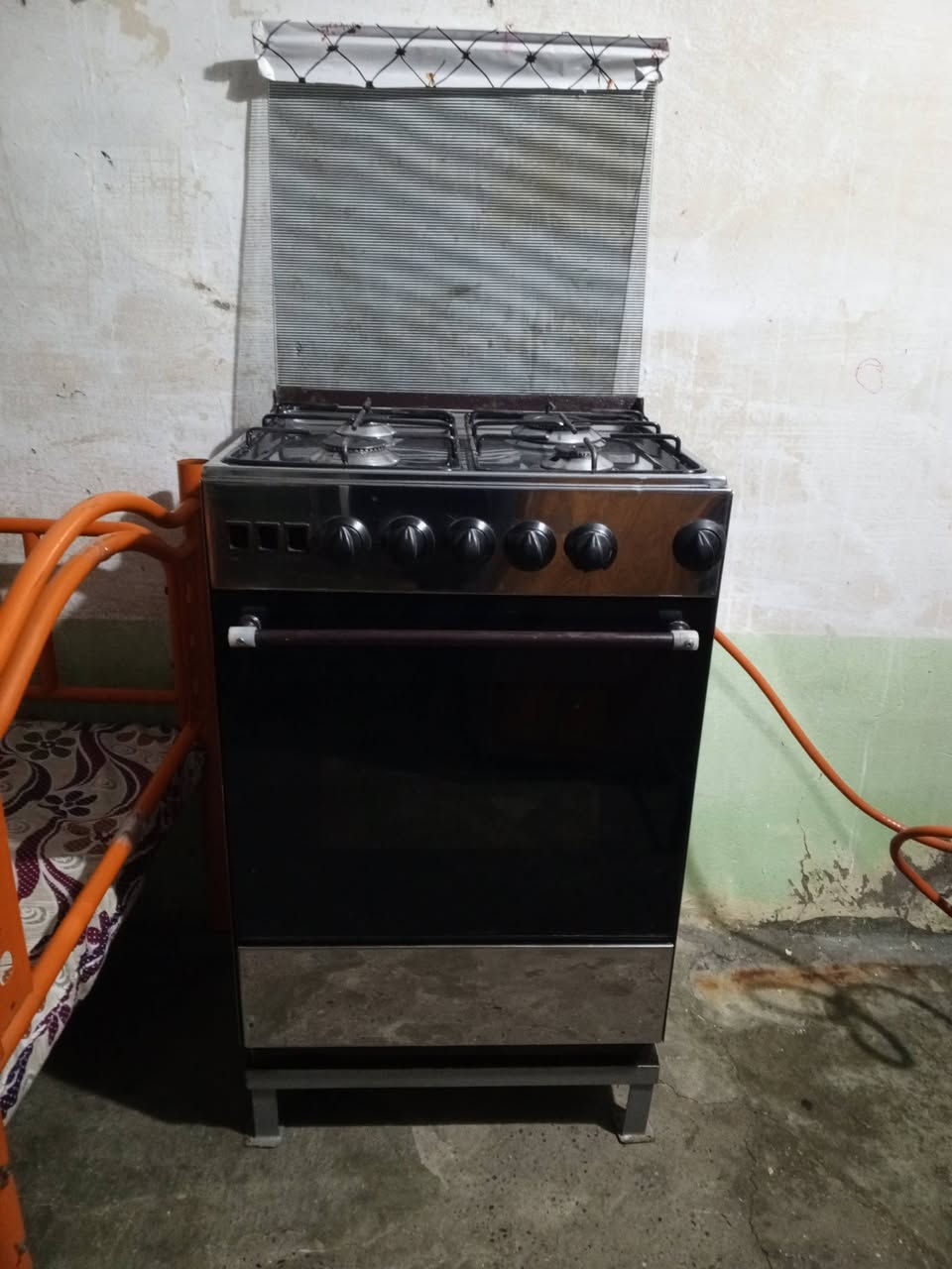 طباخ للبيع نظيف وشغل شرط 

السعر 100 الف ***********

‏‪***********‬‏
