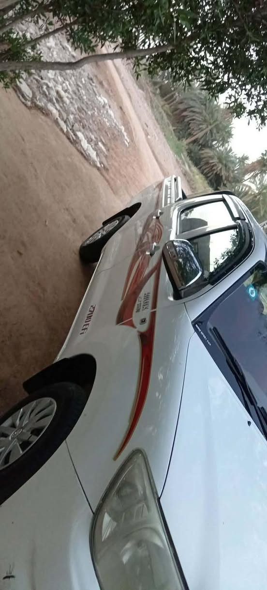 للبيع
سياره بيك اب هايلوكس موديل ٢٠٠٦ 
سياره جاهزه بأسمي رقم كربلاء مميز 
كير ومكينه وحداديه كفاله تخم تاير جديد 

***********
متوفر للاتصال فقط
