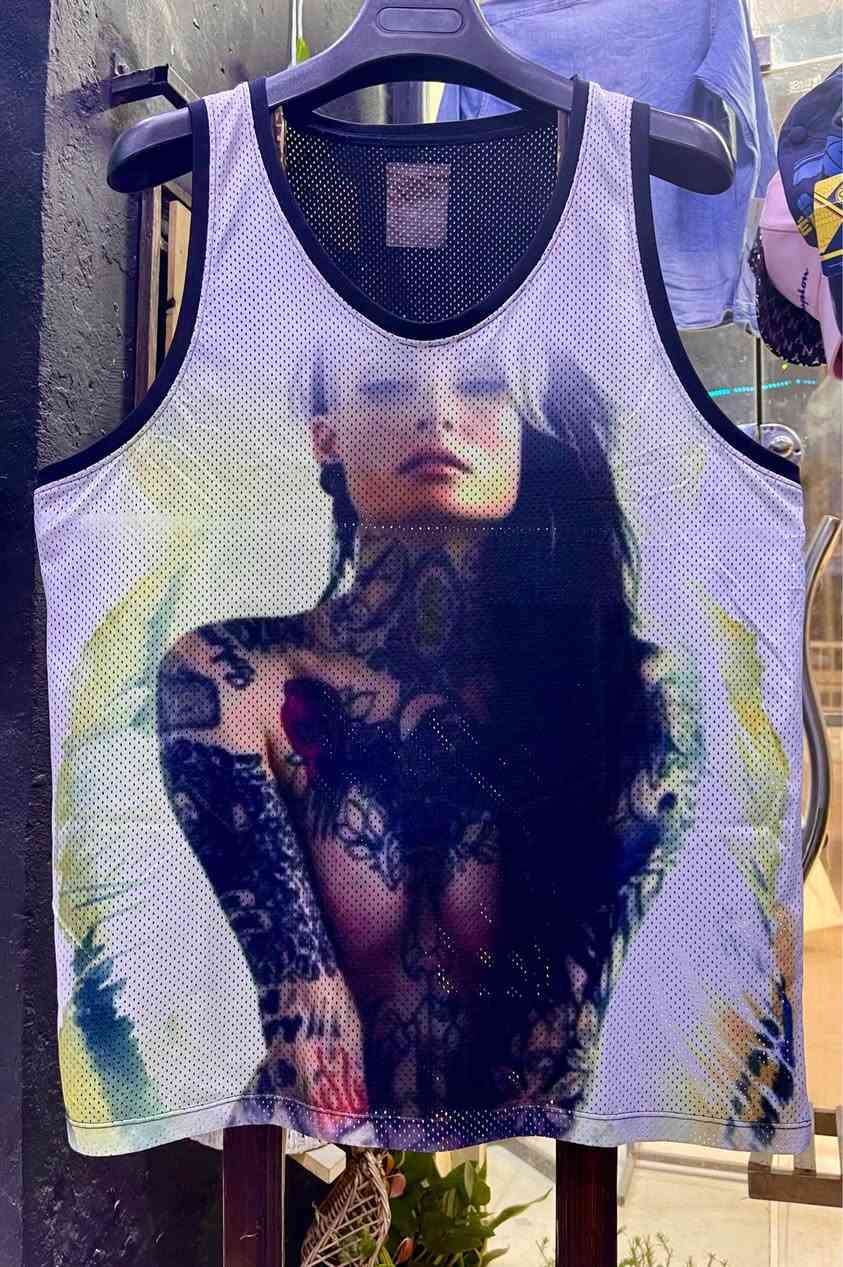 كيمونه رجالي باله درجه اولى موديلات هواي موجوده داخل المحر عنوانه حي الحسين القديم خدمي المجسر سايد حلويات الحمداني بنزلة المجسر الانيق للباله الاوربيه عمارة, ميسان


**إذا كنت صاحب هذا الإعلان وتريد حذفه لأي سبب، رجاءا أرسل رسالة إلى الدعم الفني**