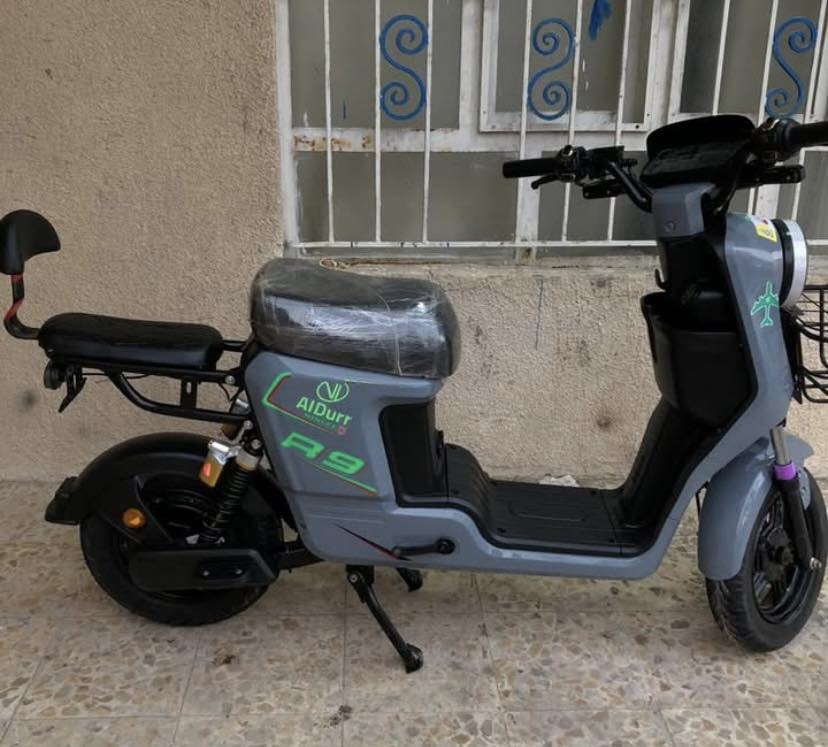 سلام  عليكم دراجه شحن البيع مديل 2026دراجه حلوه حجم البطاريات 32السعر 500وبي مجال الرقم ***********.  العنوان البصره ابو الخصيب
