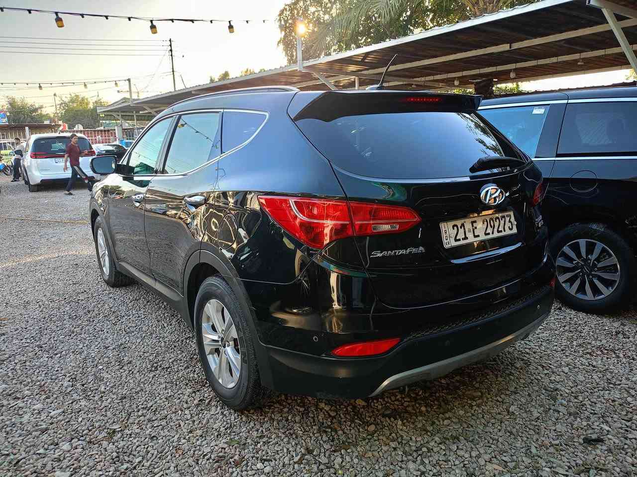 السلام عليكم للبيع سنتافي ٢٠١٦ رقم سليمانية بأسمي دولي وارد امريكي بيه جاملغ ايمن امامي وجاملغ خلفي وجزء من البنيد فول مواصفات سياره نضيفه وعليها ادامه كامله المواصفات:
بصمه 
بنوراما 
ميموري كشنات
دفع رباعي
تدفئة ستيرن
تحكمات ستيرن
اوامر صوتية
تبريد لمس
نقطة عمياء
نظام خرائط
شاشه جبيره
اربعه سلندر 
خمسه راكب 
ترحيب بل يدات
تدفئه بل كشنات
كشنات جلد
ويل كب كروم
اربعه جام اوتو
كشن السائق والصدر كهربائ
دفع رباعي AWD
اشاير بل مري 
رادرات
بردات خلفيه
لايتات زنون 
حساسات
نظام ايكو وسبورت ونورمل
صندوق ذكي ينفتح عند الاقتراب 
السعر145
***********
