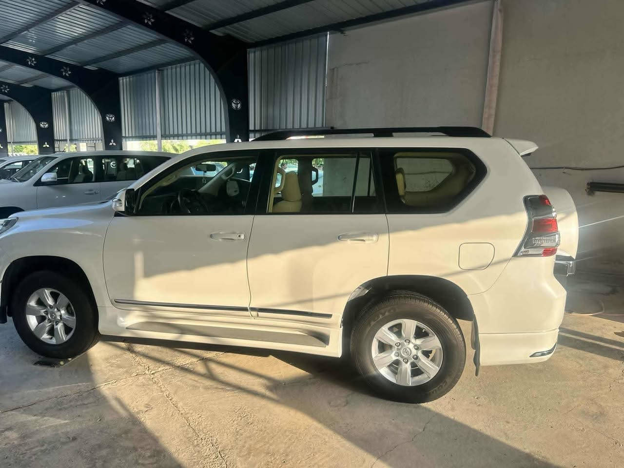 السلام عليكم برادو موديل ٢٠١٥ رقم أربيل عنوان ديالى رقم الهاتف ***********
