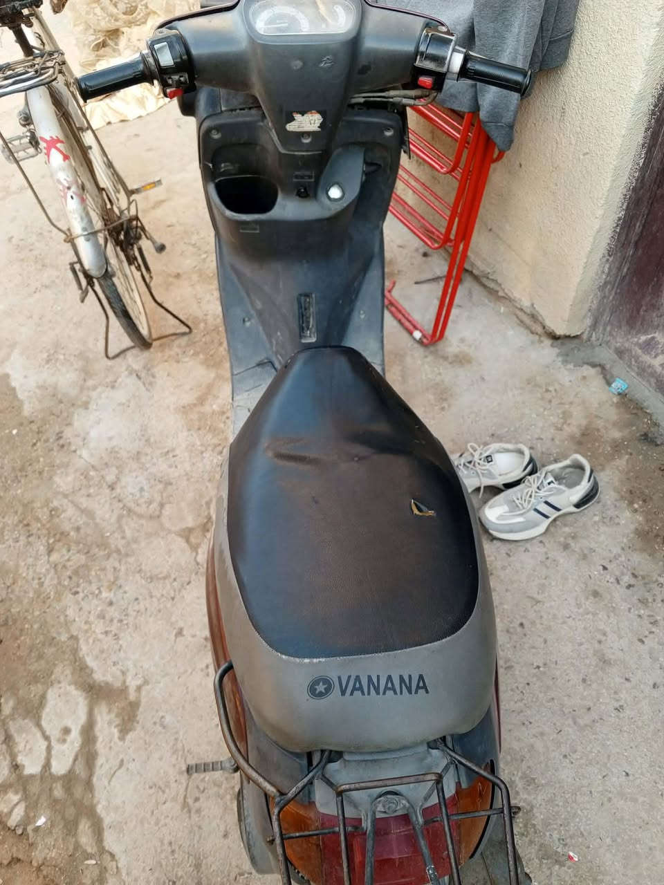 منغولي 2007 ختم محرك ما مفتوح كهربائياتها كامله سعرها 400 
***********
