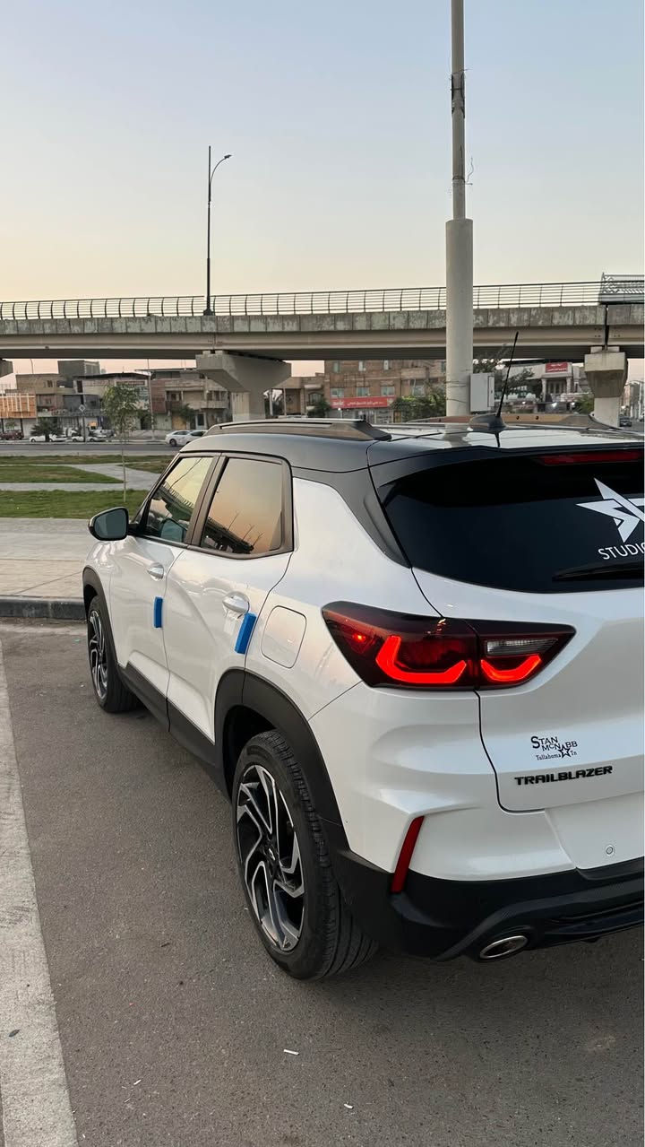 سلام عليكم
🔥ترل بلايزر 2024 Rs فول
✅ماشية 14 بعدها بالباكيت
✅رقم بصرة باسمي حرة تحويل
✅السياره فول مواصفات (عدى الفتحة)
✅السيارة جديدة جداً بالجيس
وجاهزه من كلشي 
🔥تقرير فقط تبديل بنيد وصور الحادث بالمنشور
🔥السعر / 146 وبيها مجال 
📍العنوان / البصرة- الجمعيات 
❗️/ جيك الصور واقرة التفاصيل يلا تتصل لطفاً

*********** البصرة, العراق
