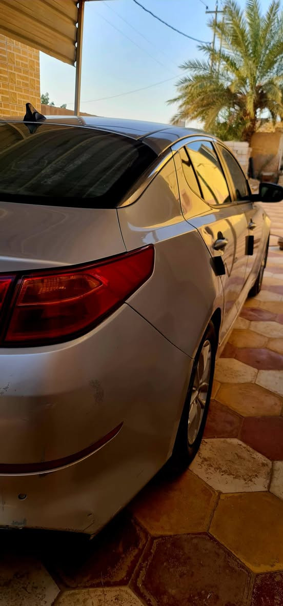 اوبتما 2016 خليجي رقم بغداد دولي بأسمي مداور ثاني يوم سنويه لل30 السياره مكفوله عدا البنيد مبدل اصلي والباقي كفاله سونار موجود مكينه وكير مكفولات ع شرط حداديه جديده بالجيس تخم تاير جدد لون سلفر مواصفات نص فول سياره جاهزه من كلشي اي نقص مابيها ابد مكينه 2000 دوش للبيع او مراوس السعر 132 للاستفسار اكثر على الرقم ***********
