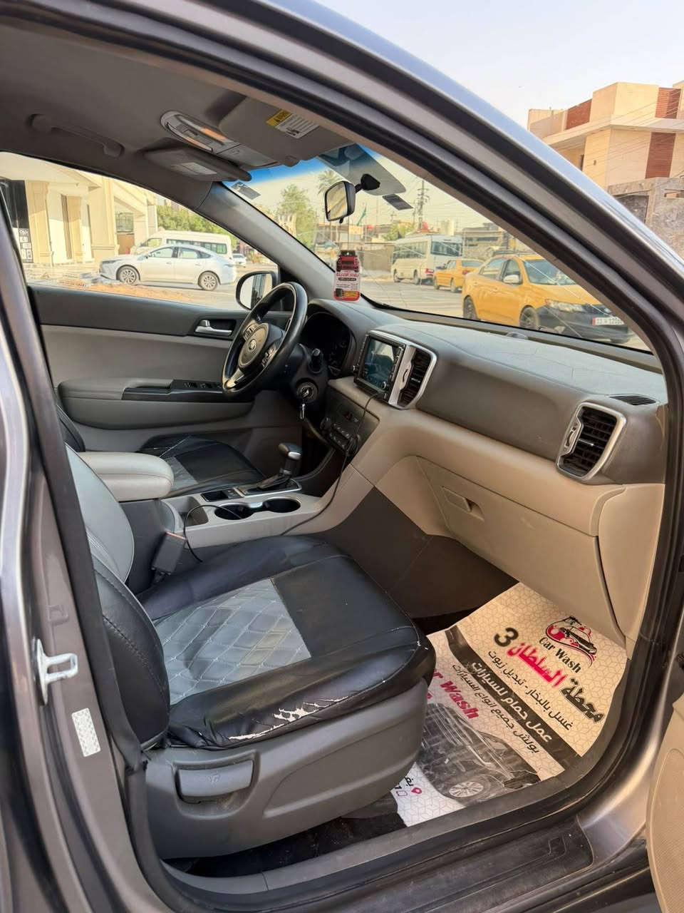 السلام عليكم سبورتج موديل 2018 أمريكي محرك جي دي اي 2400 سياره نضيفه وخير من الله رقم ديالئ مشروع وطني حادثه مرفق بل صور بجم كبس تبريد تتدفئه خير من الله رايده 160 وببه مجال مكاني بغداد المنصور ***********
