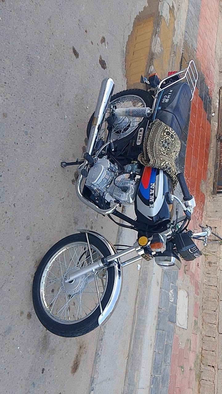 ربعه كير متياز 3 احرف مديل 25 دراجه بعدهي جديده كلش نصبفه اوراق سنكر مكفوله دراجه 
سعر ب675 وبيه مجال بصيط 
***********
