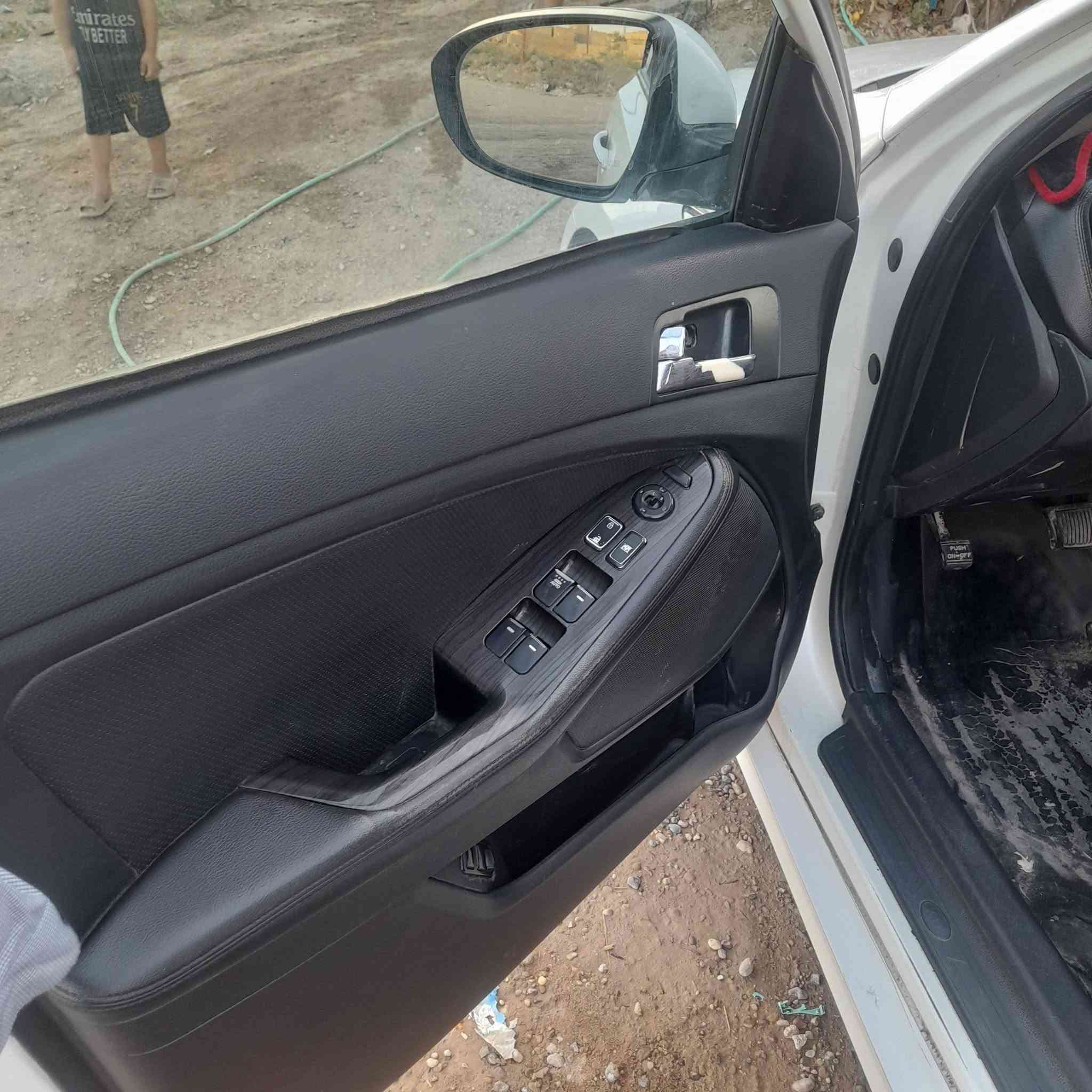 السلام عليكم اوبتمه ١٣ خليجي مكينه كير صدر تبريد تخم تاير مكفولات سياره بسمي مصبوغه حزم مراوس بسياره عاليه ٧ راكب وطي فرق عادي *********** المكان بغداد ابوغريب
