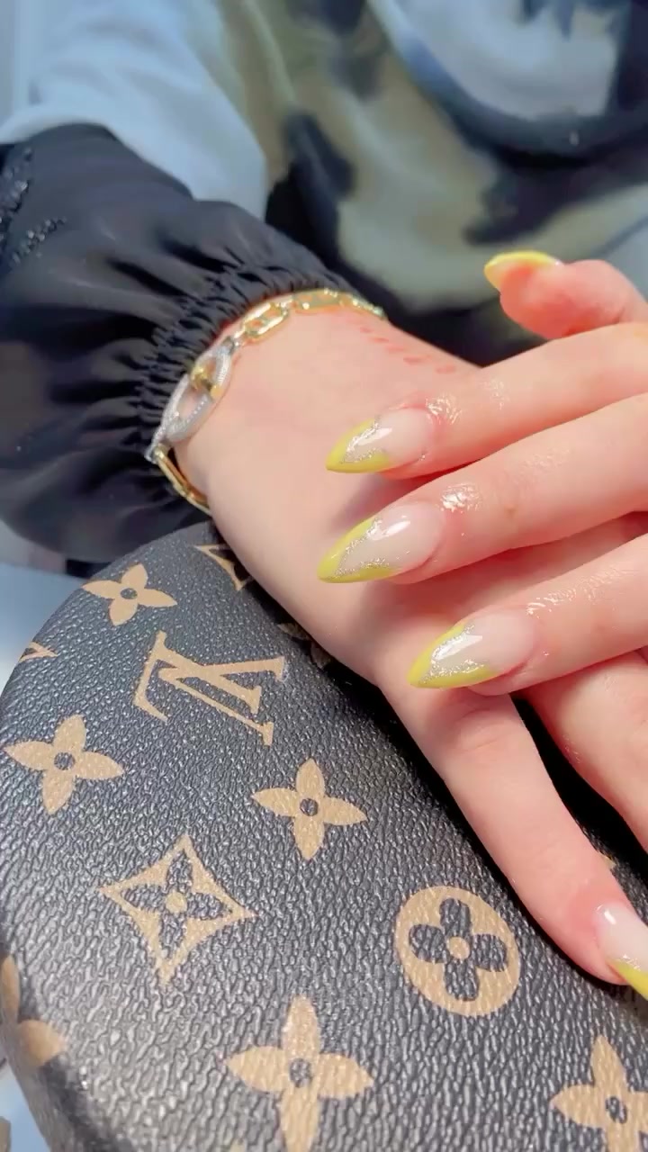 شغلنه بصالون ام ريتال ماكيره ام ريتال عنوان حي معلمين مقابيل مسبح نور مقداية وسعر 30 الف هوا ودزاين


**إذا كنت صاحب هذا الإعلان وتريد حذفه لأي سبب، رجاءا أرسل رسالة إلى الدعم الفني**