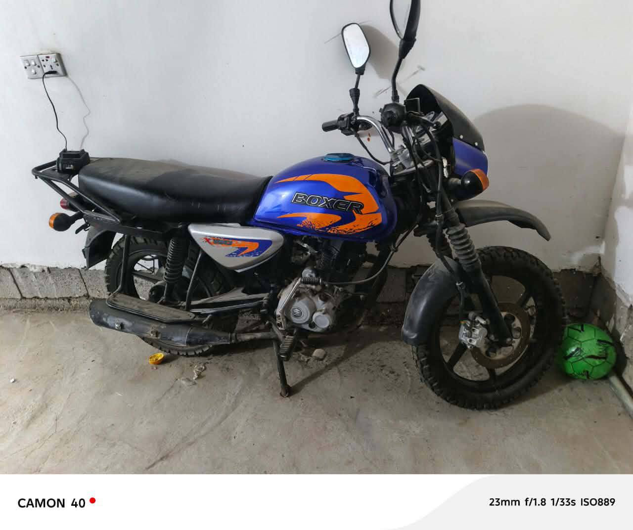 سلام عليكم
دراجه بوكسر 
موديل 2020
دراجه مكفوله كلشي  
كهربايات كامله 
شغاله 
تخم تاير جديد 
السعر مليون و ربع بيه مجال 
*********** بي واتساب
