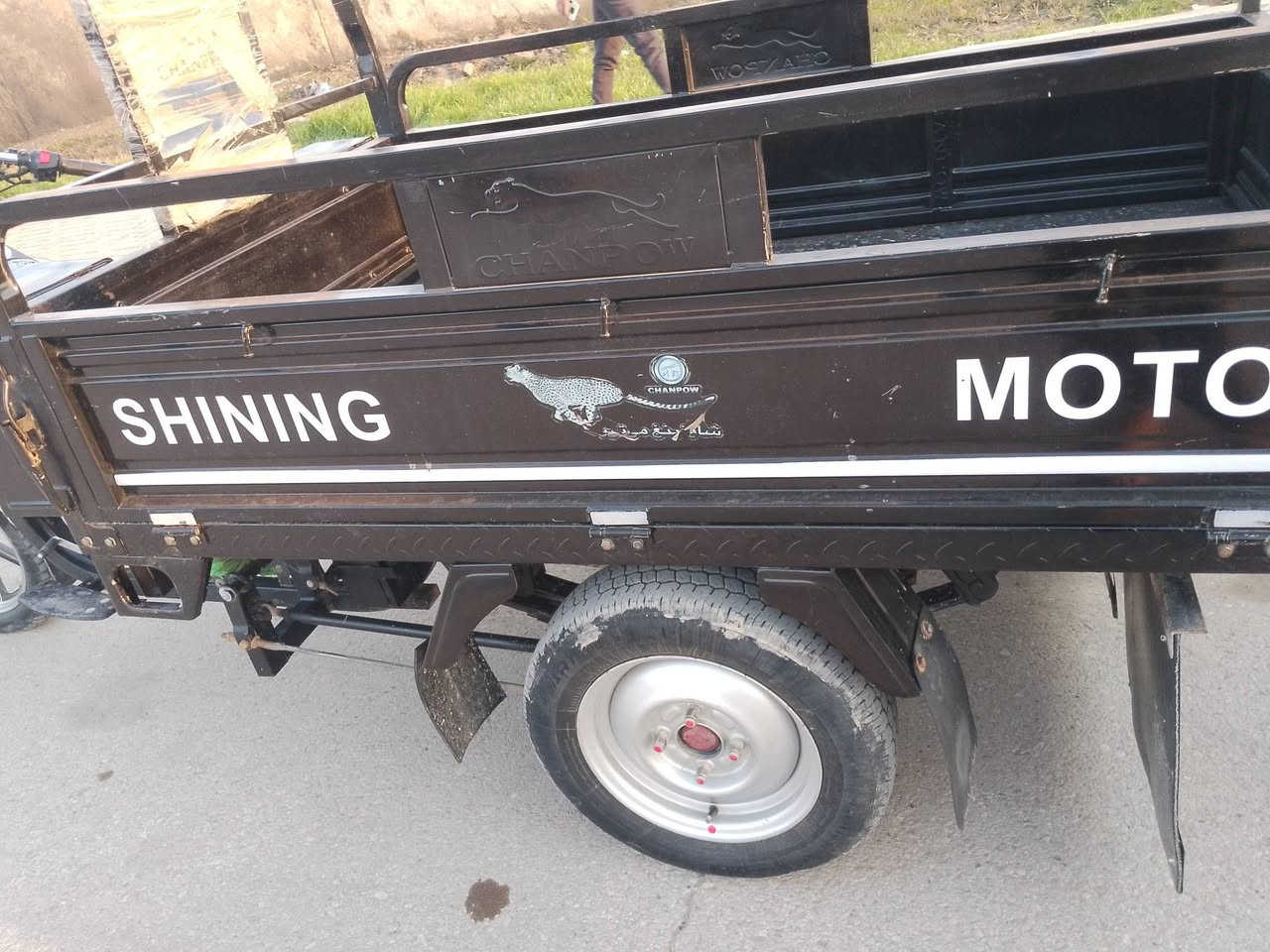 سلام عليكم ستوته اللبيع موديل23مكفوله كفاله عامه سعر مليونين و100وبيه مجال مكانه واسط نعمانيه الرقم ***********
