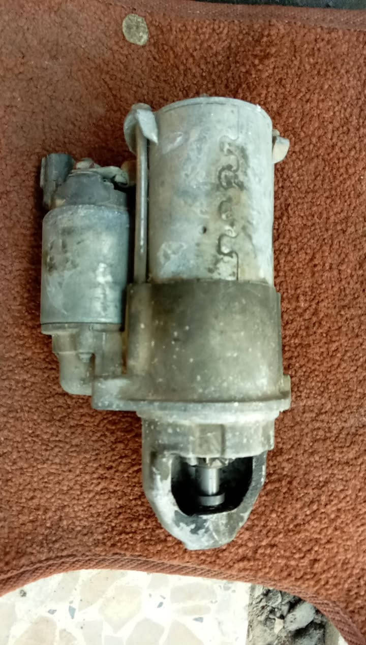 سلام عليكم
سلف كيا كارنز موديل 10 بيه عطل
قيم وأخذ 
مكاني بغداد 
*********** واتساب ، غير متواجد على باقي البرامج
