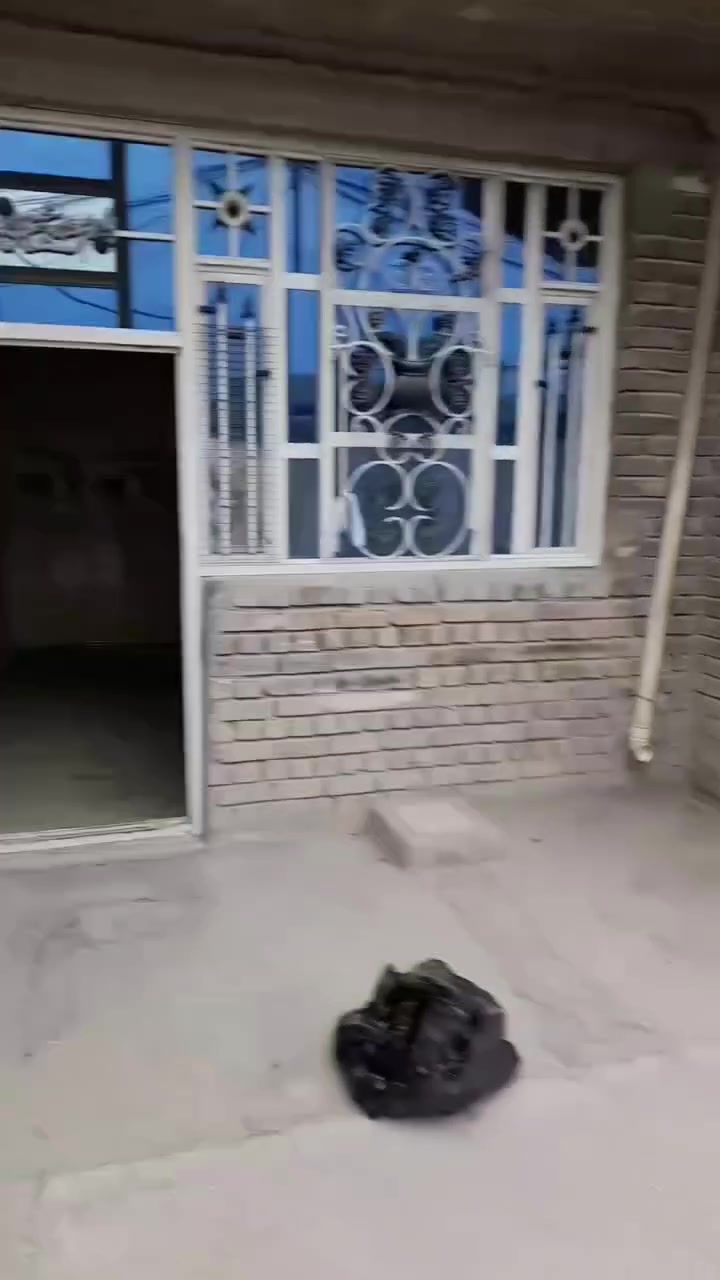 كروب عقار لبيع الأراضي والدور منطقة جسر ديالي القديم وجميع مناطق جسر دیالی

فبراير 75..

دار للبيع العنوان حي الحكيم نهاية شارع مدرسة موسى الكاظم نهاية الا طابو ب زراعي مساحه 180 غرف ٢ ستقبال ومطبخ ومناور ۲ جاهز من كلشي والسعر مناسب جداً 80 او بي مجال
***********
