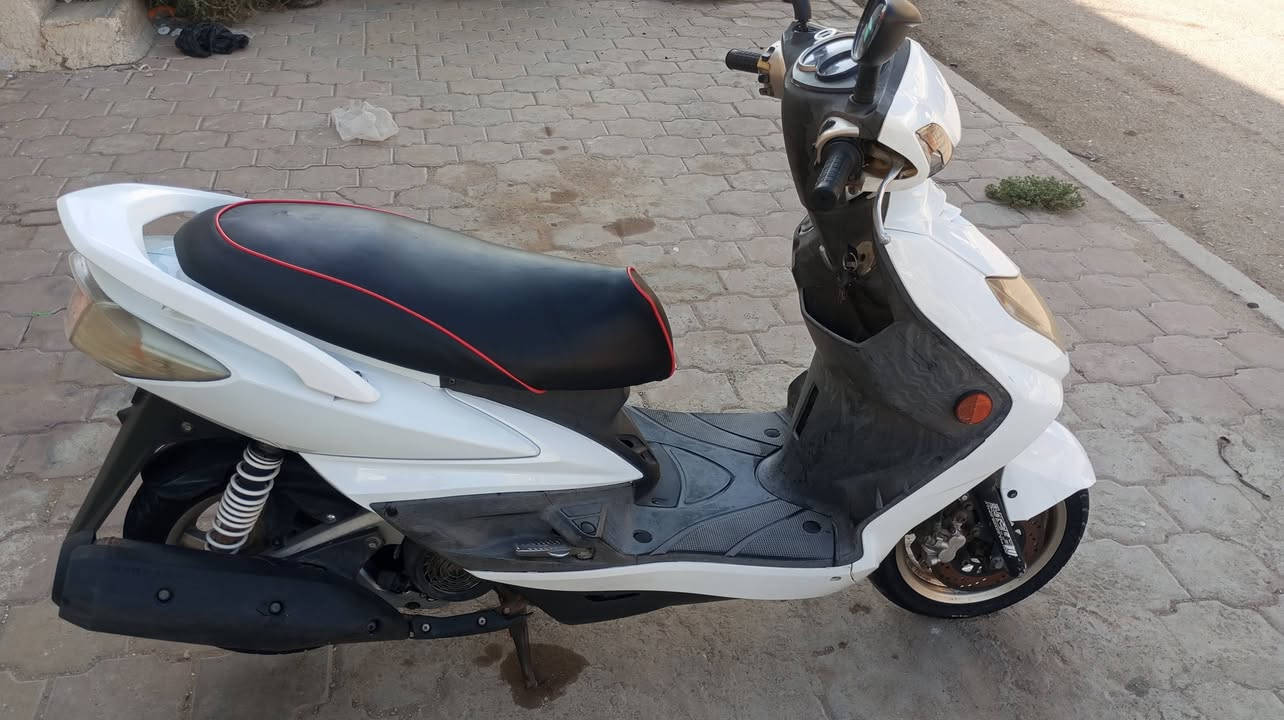 السلام عليكم دراجه سگنس فحل دراجه جاهزه ما بيهه أي نقص كلهه شغاله وسعر مناسب جدا مستعل على بيعهه ***********
