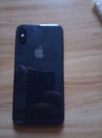 ايفون اكس عادي ذاكرة ٦٤ بطارية ٧٥ انساها بالشحن مبدل فقط شاشة اصلية وب...