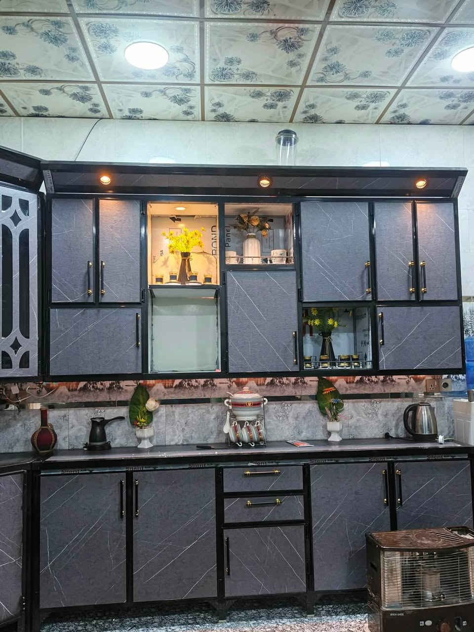 #معرض_حمودي_للاثاث
من دار احد الزبائن من أهالي تكريت
كاونتر مترين ونص مع سنك متر ونص حطاطه مرمر اصلي طبيعي
#معرض_حمودي_للاثاث
تم وصول وجبه جديدة
كاونترات جميع الاحجام مستعدون لبيع وشراء الاثاث المستعمل والجديد يوجد مترين سله
مترين ونص سله
3متر سله مترين عدل
يوجد شغل الموصل وكركوك شغل درجه اولى قاطع تركي العنوان....... تكريت
 الزهور  خلف قاعه الشهيد ليث مقابل معهد الفنون الجميلة 
معرض حمودي
*********** اتصال او وتساب
*********** اتصال واتساب
